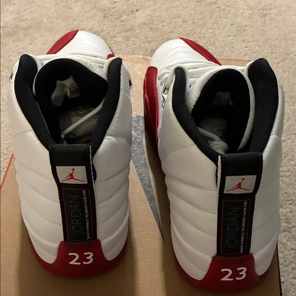 Jordan Retro 12 Cherry - Picture 3 of 5